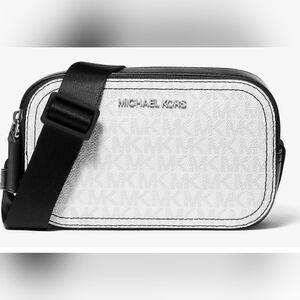 Michael Kors Cooper Signature Logo Camera Bag BLK/WHT